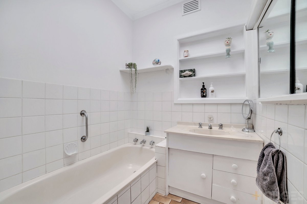 37 Edinburgh Street Bentleigh East - Residential for sale
