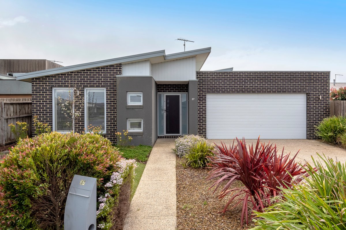 37 Empress Blvd Ocean Grove - 3 bedroom property