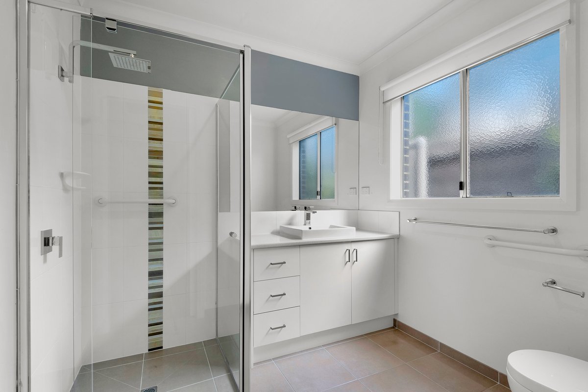 37 Empress Blvd Ocean Grove - Residential for lease