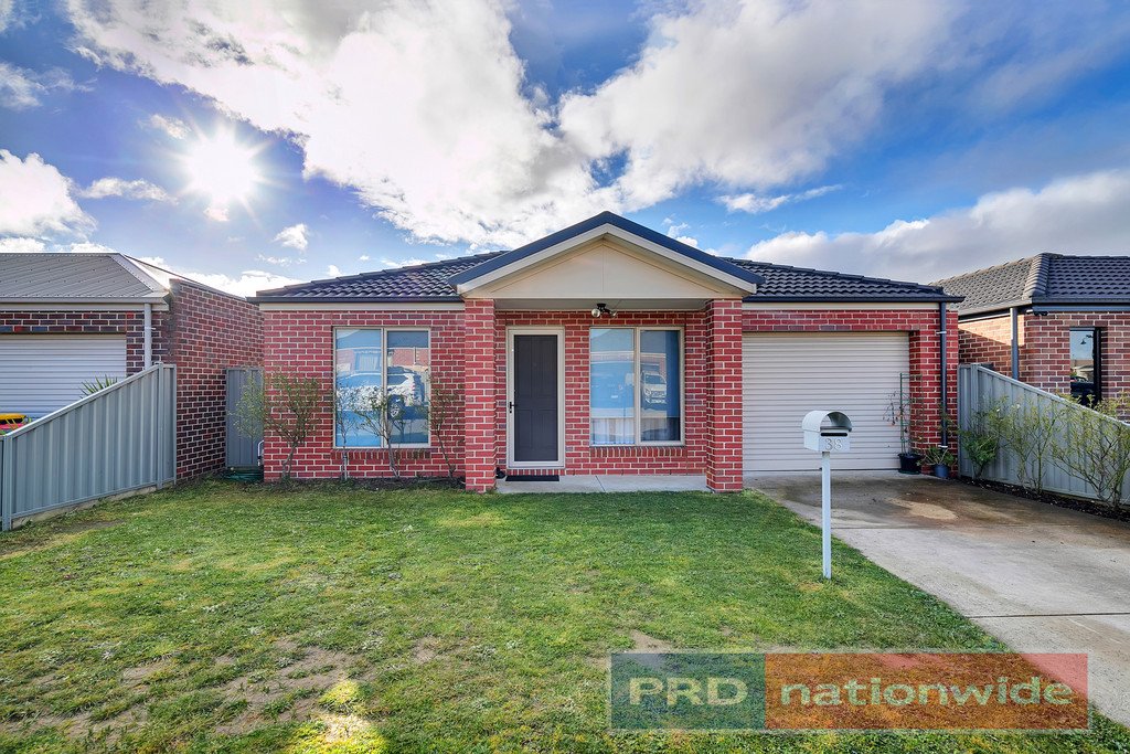 38 Ashwood Gardens, MITCHELL PARK VIC 3355