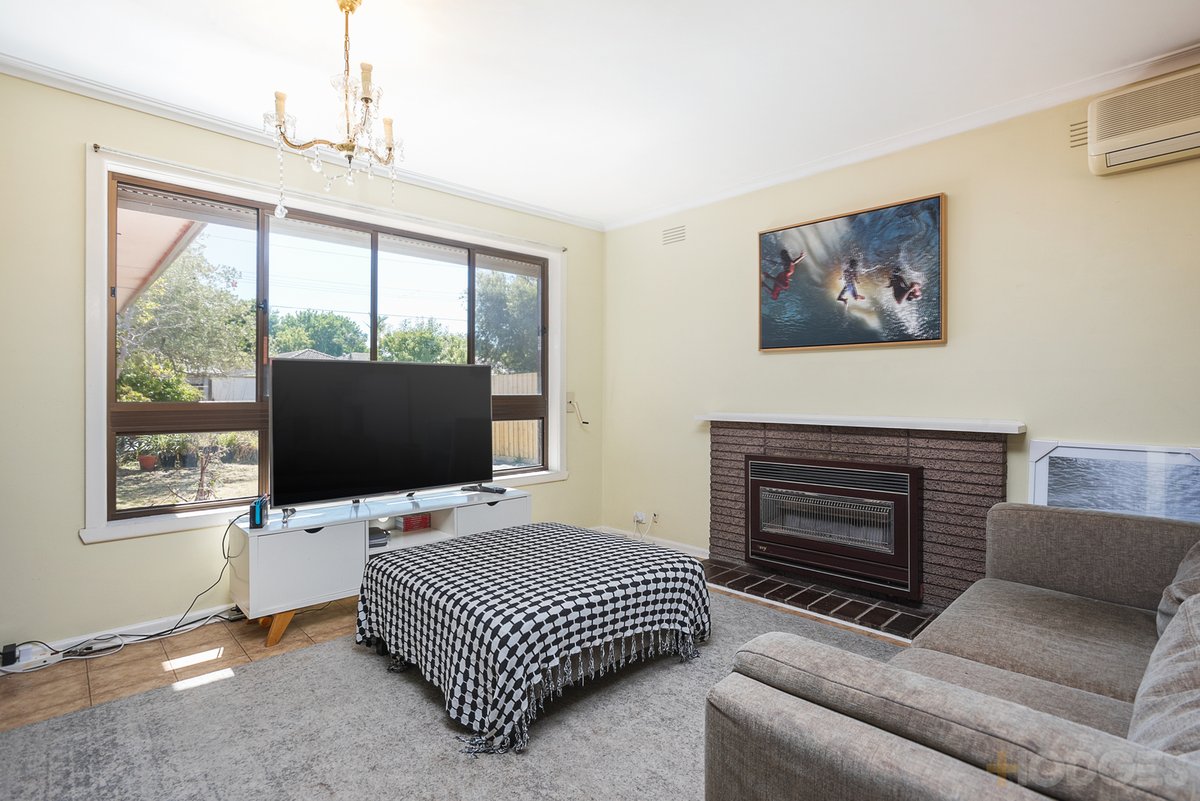 38 Lincoln Drive Cheltenham - Residential for sale