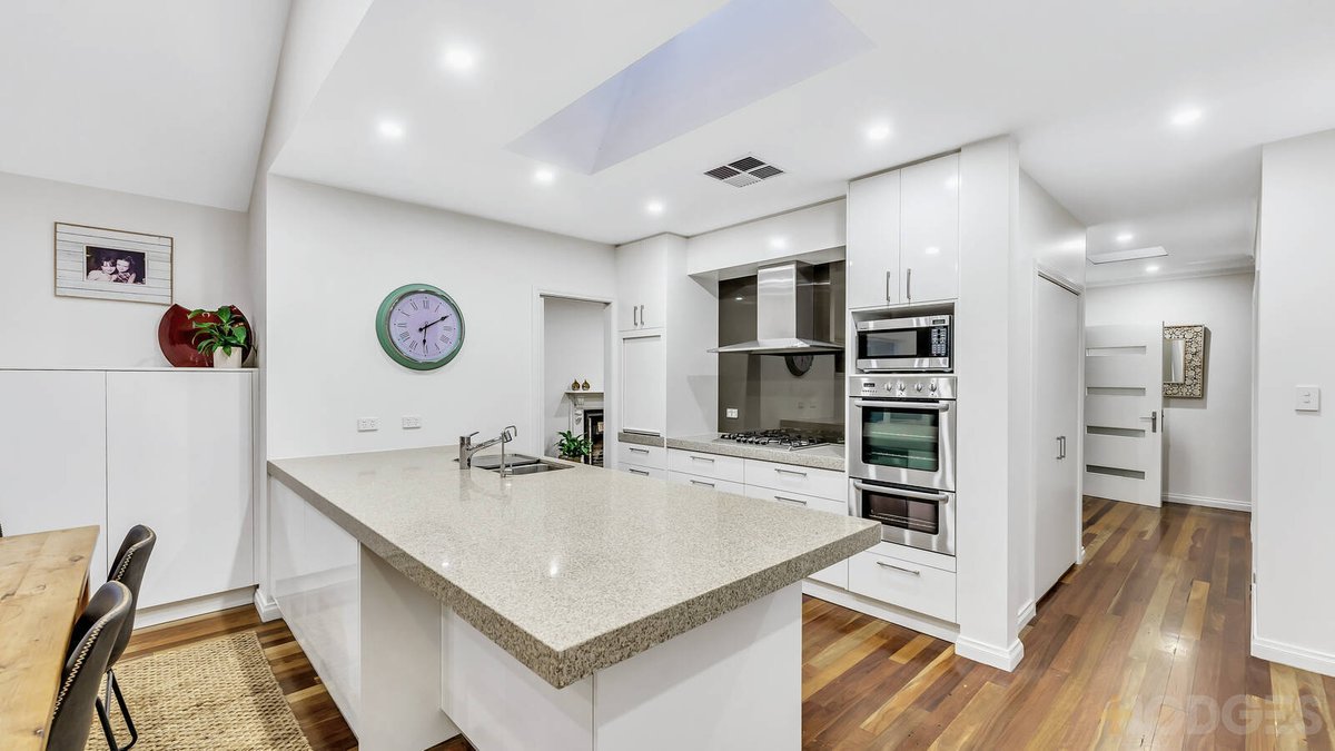 38 Rosewarne Avenue Cheltenham - Residential for sale