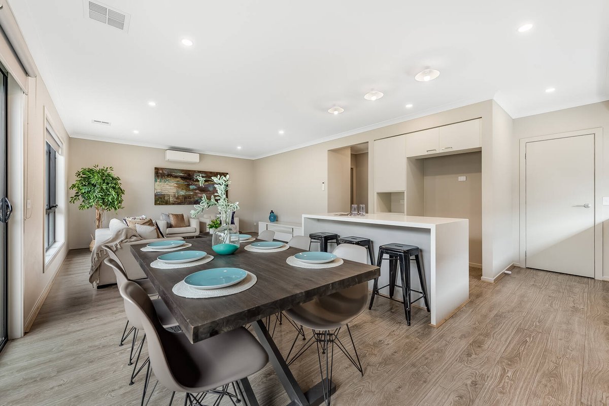 38 Surround Drive Mambourin - Residential for sale