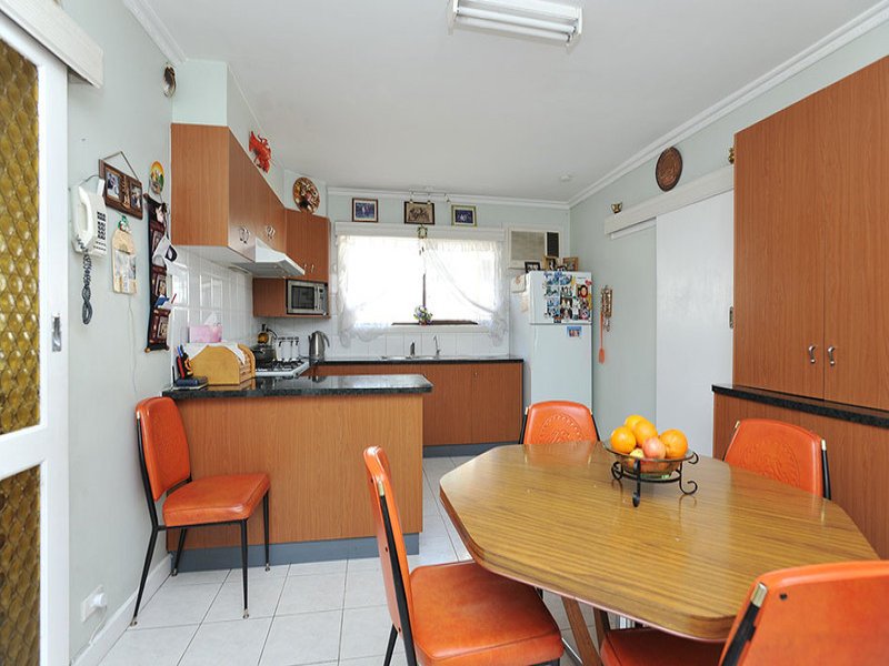 38 Williamstown Road KINGSVILLE - Residential for sale