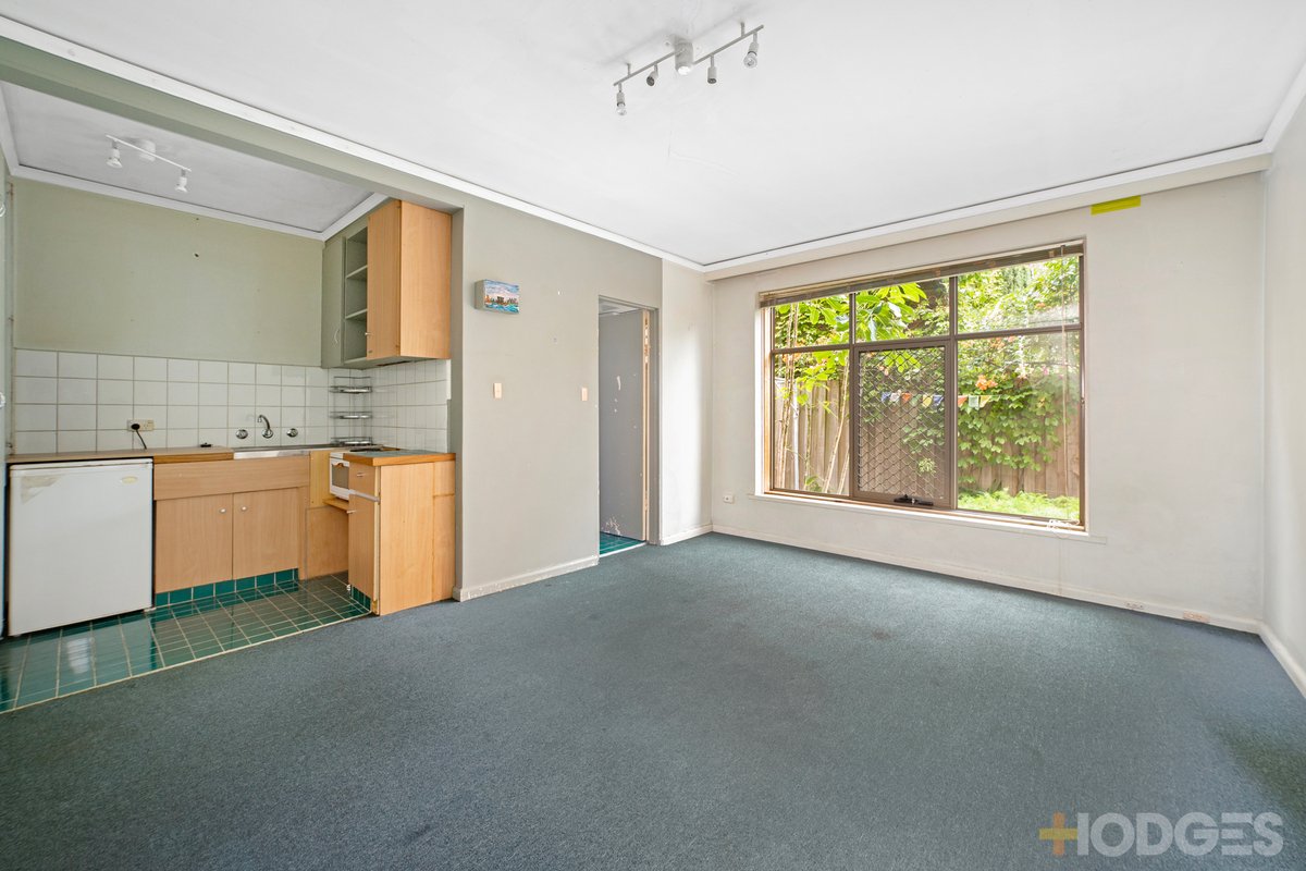 3 / 82 Grey Street St Kilda - Residential for sale