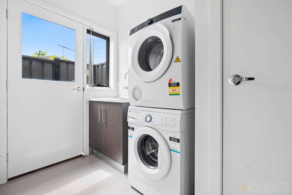 3 / 9 Duchess Court Point Cook - Residential for sale