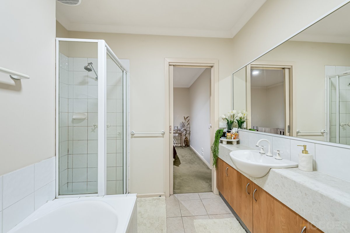 39 Everwin Drive Werribee - Residential for sale
