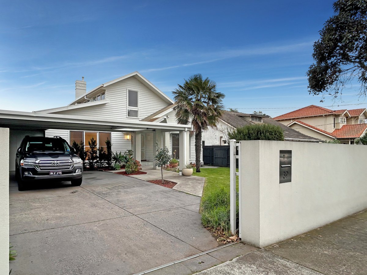 39 Margarita Street Hampton - 4 bedroom property