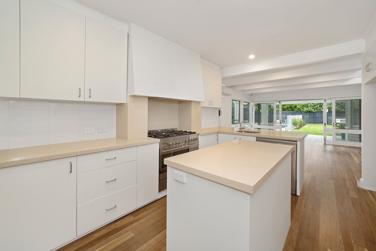 39 Margarita Street Hampton - Residential for lease