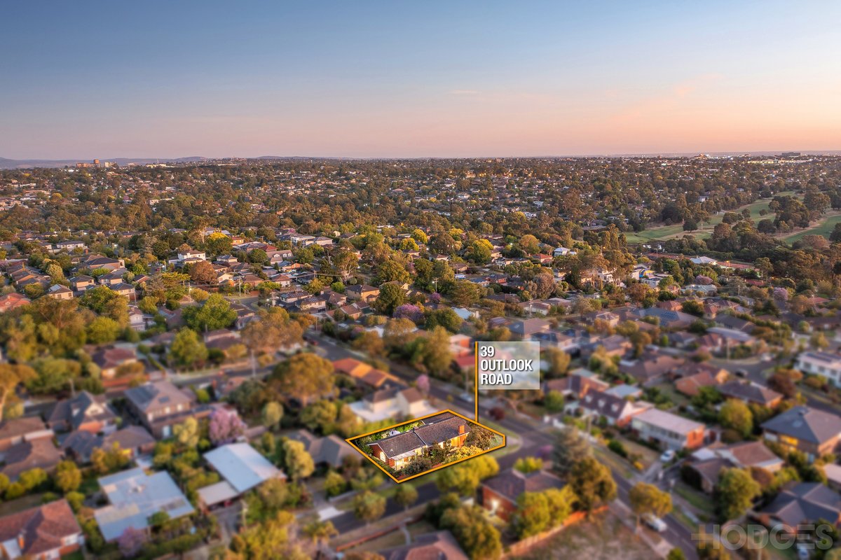 39 Outlook Road Mount Waverley - Residential for sale