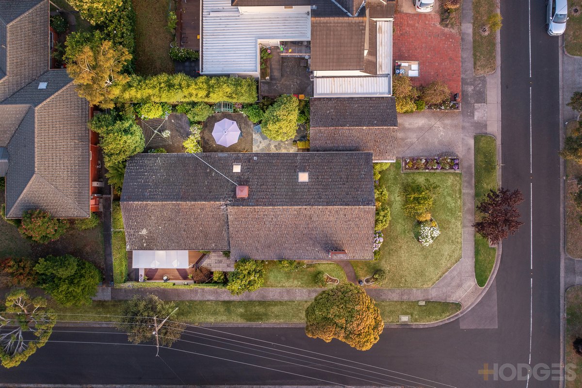 39 Outlook Road Mount Waverley - Residential for sale