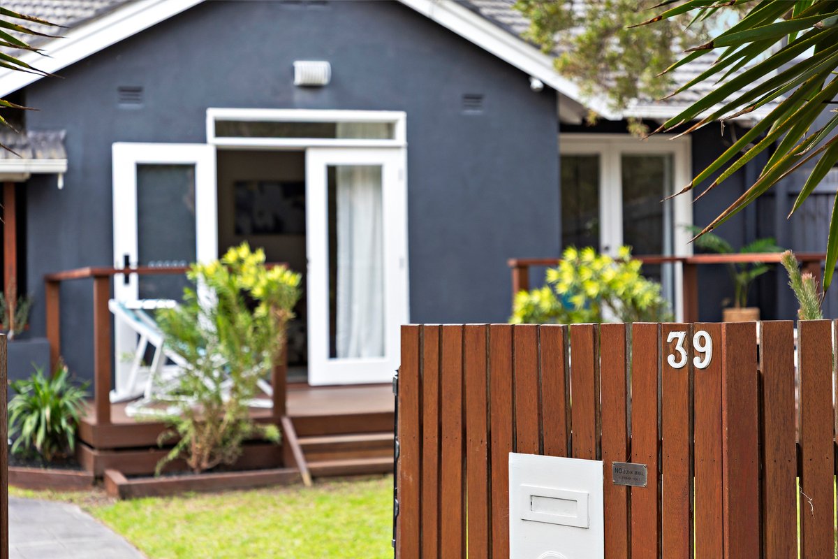 39 Thorburn Street Hampton - Residential for sale