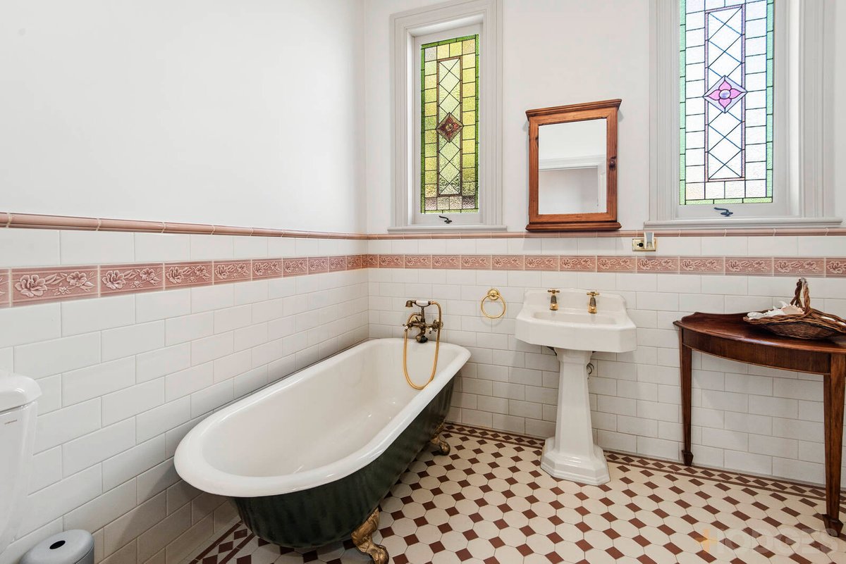 39 Tramway Parade Beaumaris - Residential for sale