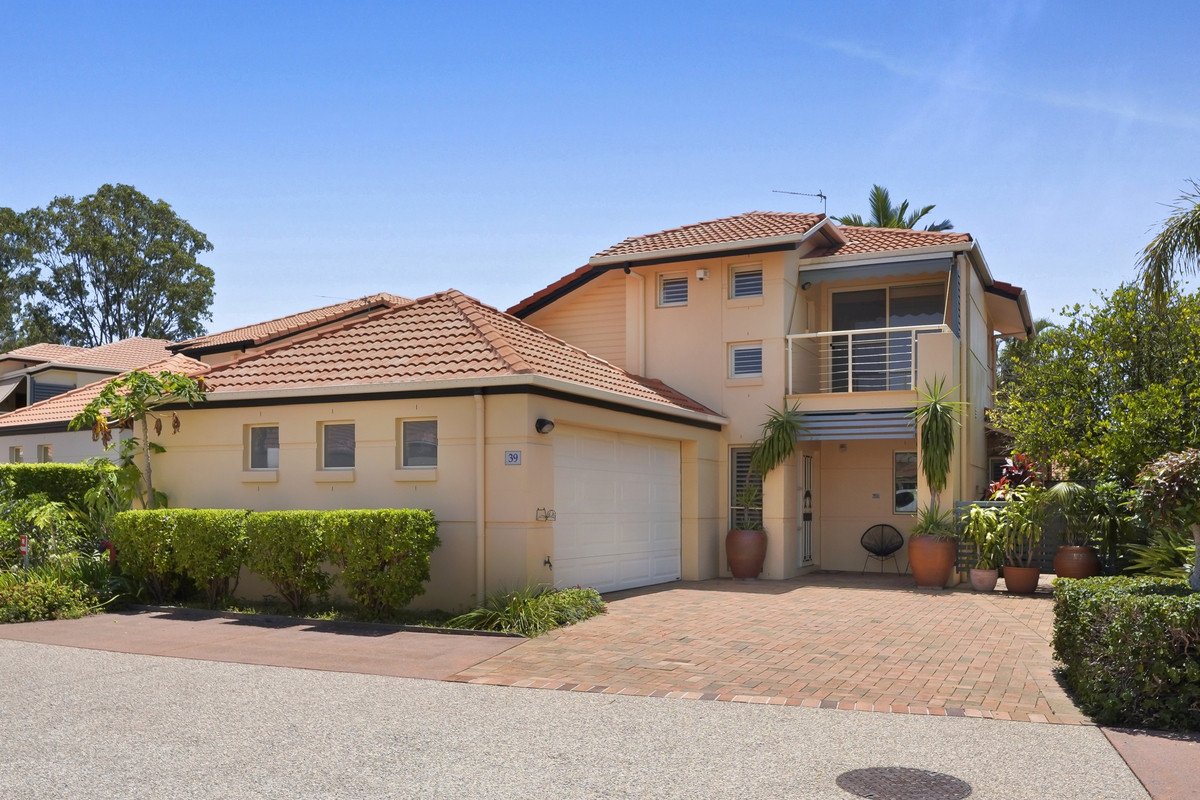 39/36-42 Beachcomber Court, BURLEIGH WATERS QLD 4220
