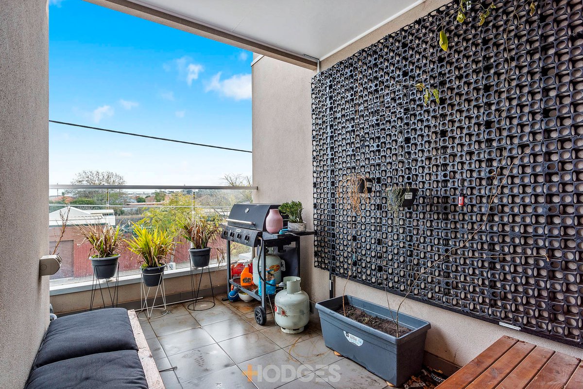3B Aliwal Street West Footscray - Residential for sale