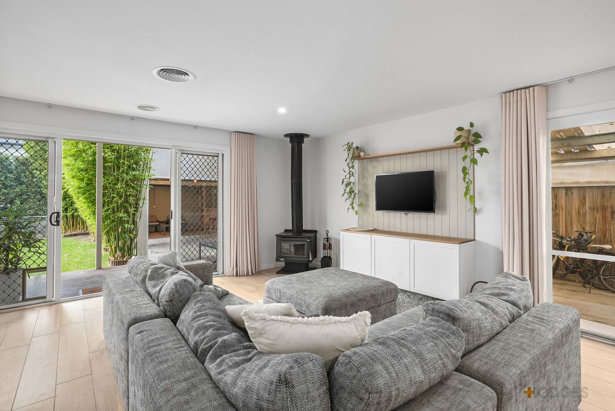 4 Airlie Grove SEAFORD - Residential for lease