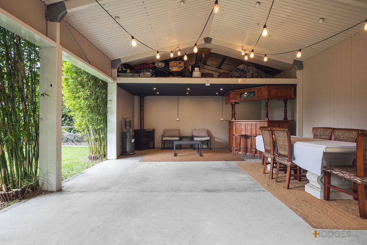 4 Airlie Grove SEAFORD - Residential for lease