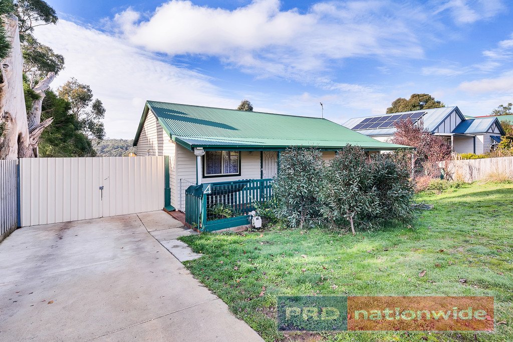 4 Bell Street, CRESWICK VIC 3363