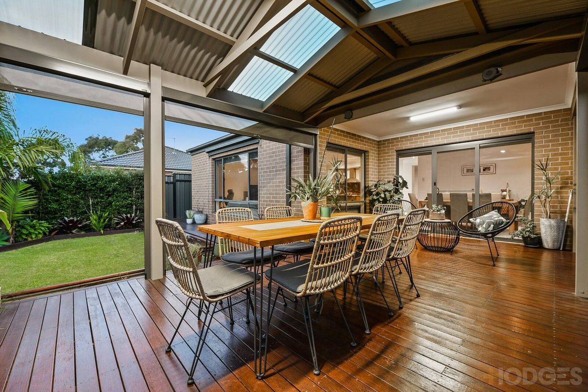 4 Camolina Way Clyde North - Residential for sale