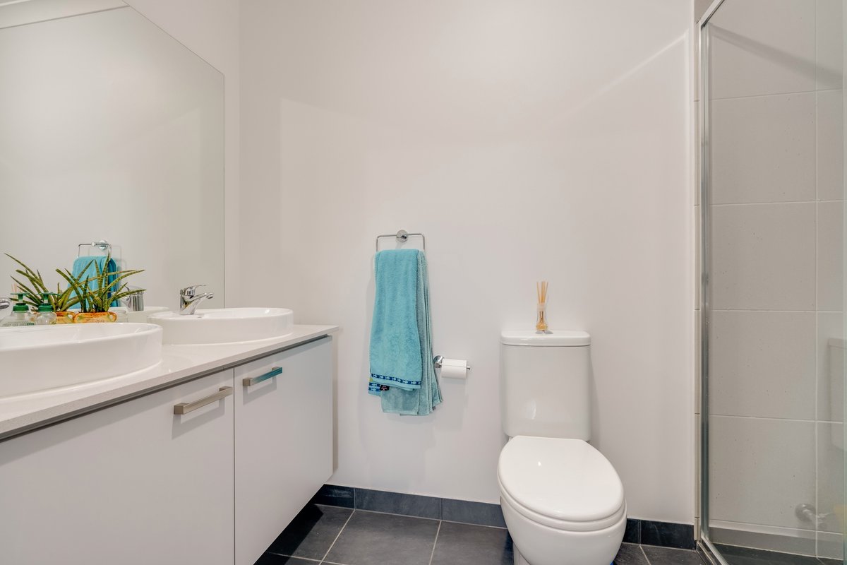 4 Chapelton Way Werribee - Residential for sale