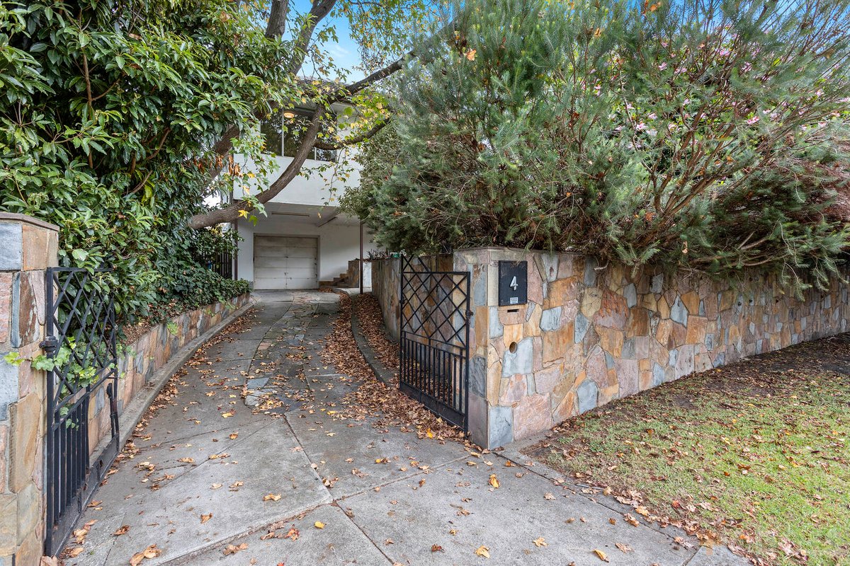 4 Chateau Grove Beaumaris - Residential for sale