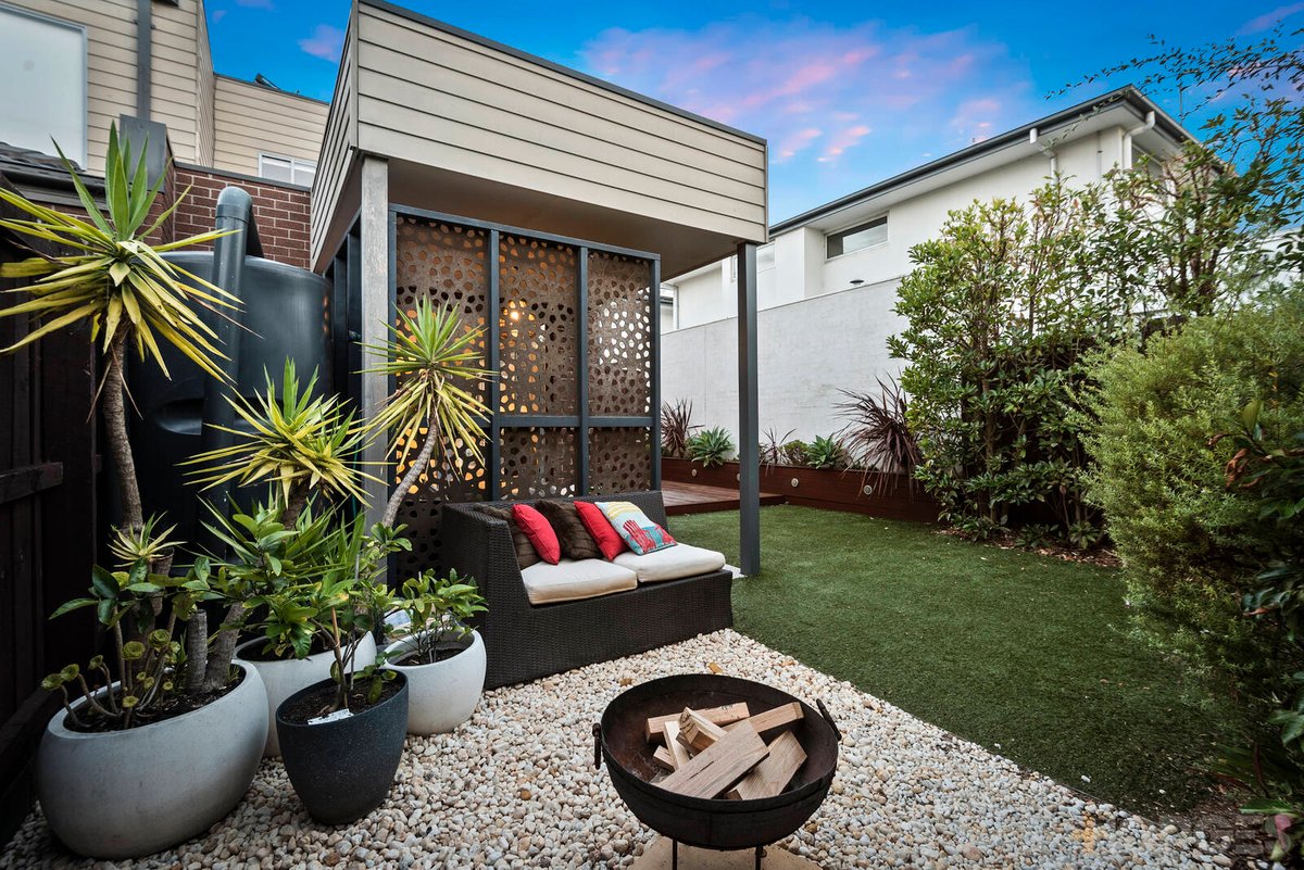 4 Coombe Avenue Hampton - Residential for sale