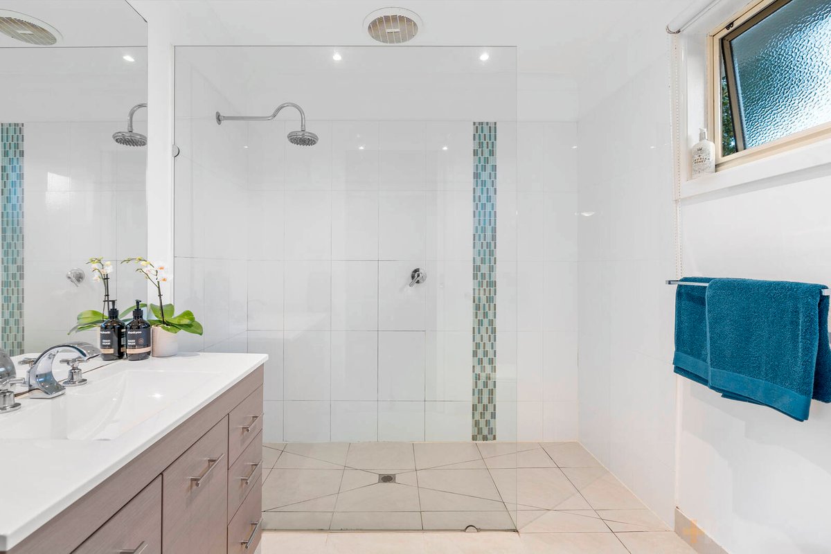 4 Heather Street Hamlyn Heights - Residential for sale