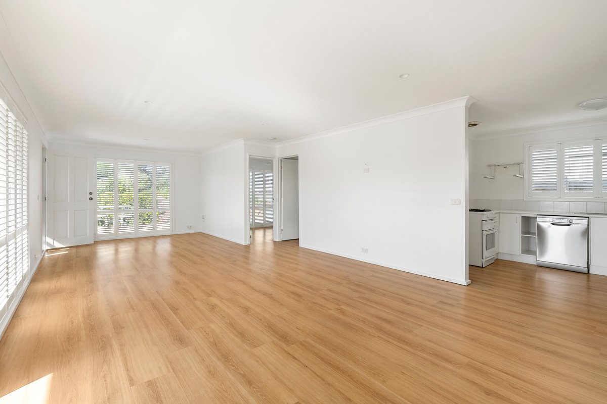 4 Holden Road RYE - Residential for lease