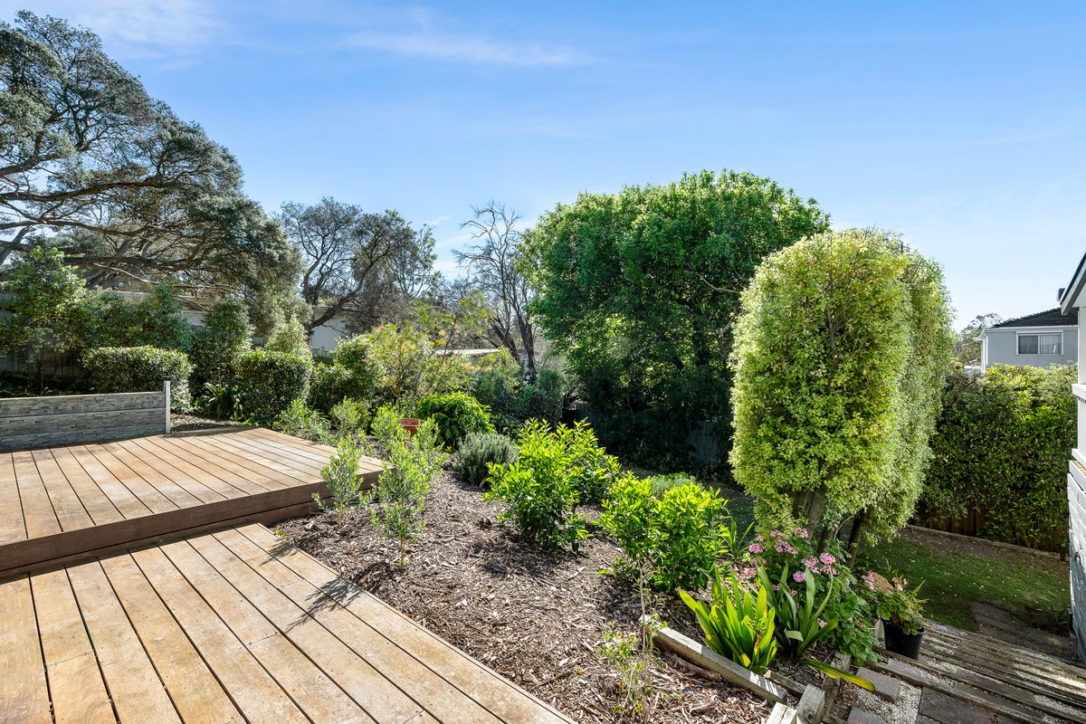 4 Holden Road RYE - Residential for lease