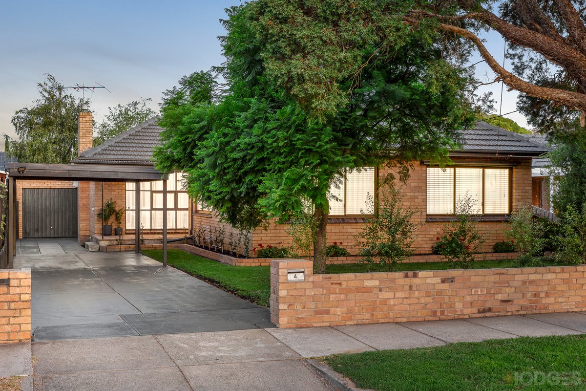 4 Leo Street Bentleigh East - Residential for sale