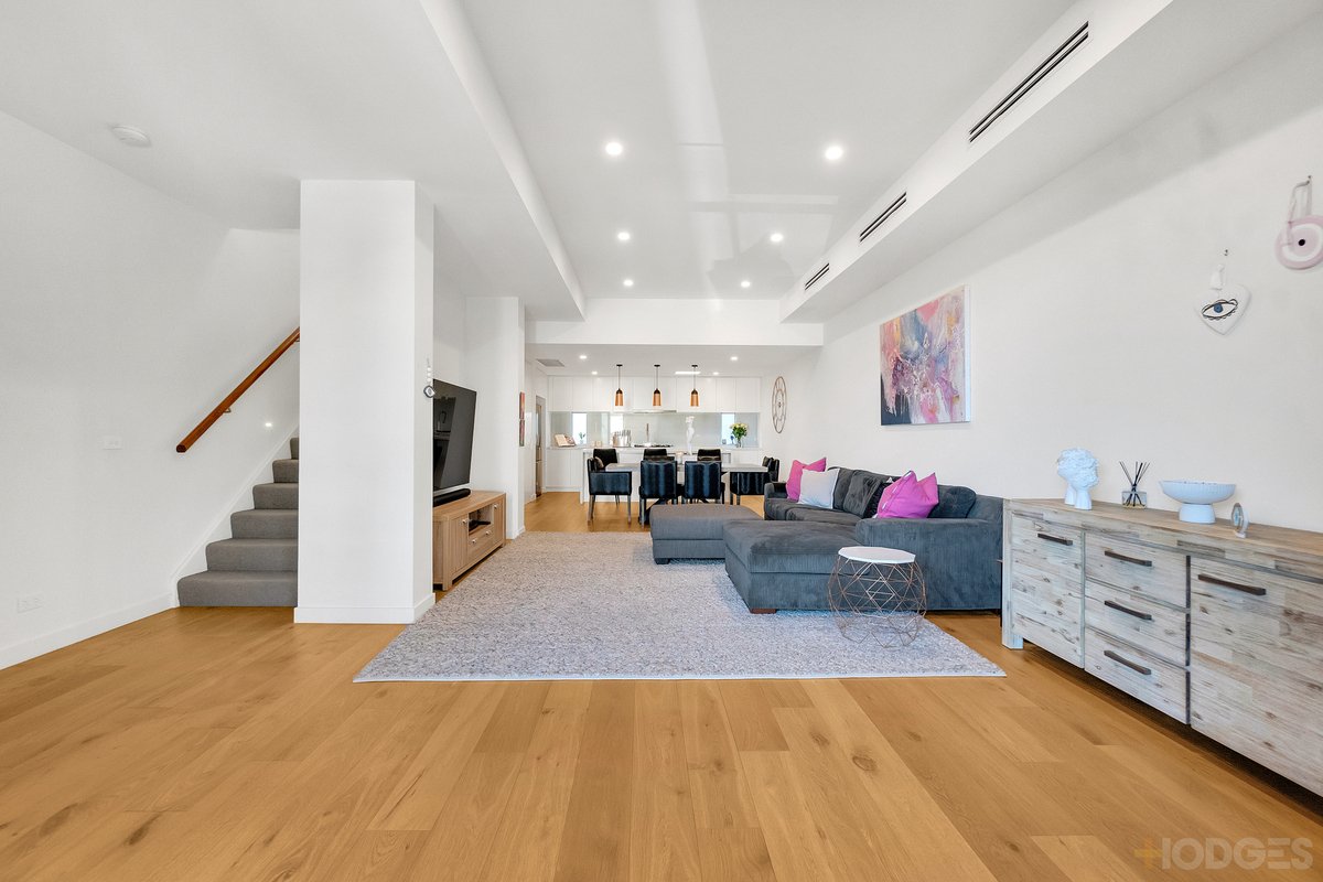 4 Manikato Avenue Mordialloc - Residential for sale