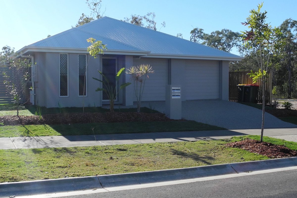 4 Marloo Drive, TANNUM SANDS QLD 4680