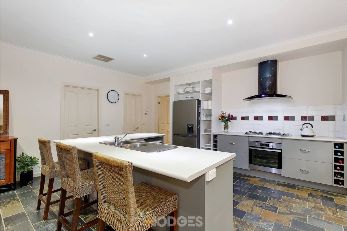 4 Mokoan Close Manor Lakes - Residential for sale