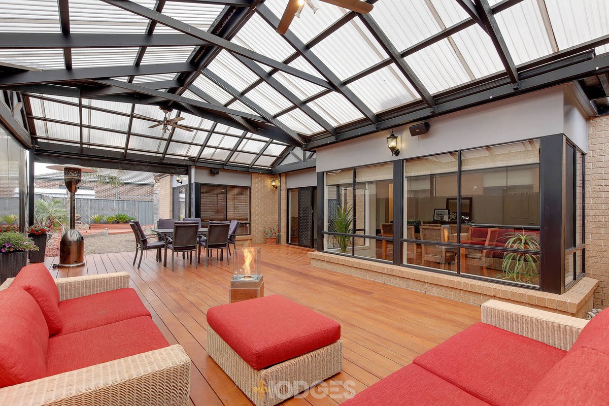 4 Mokoan Close Manor Lakes - Residential for sale