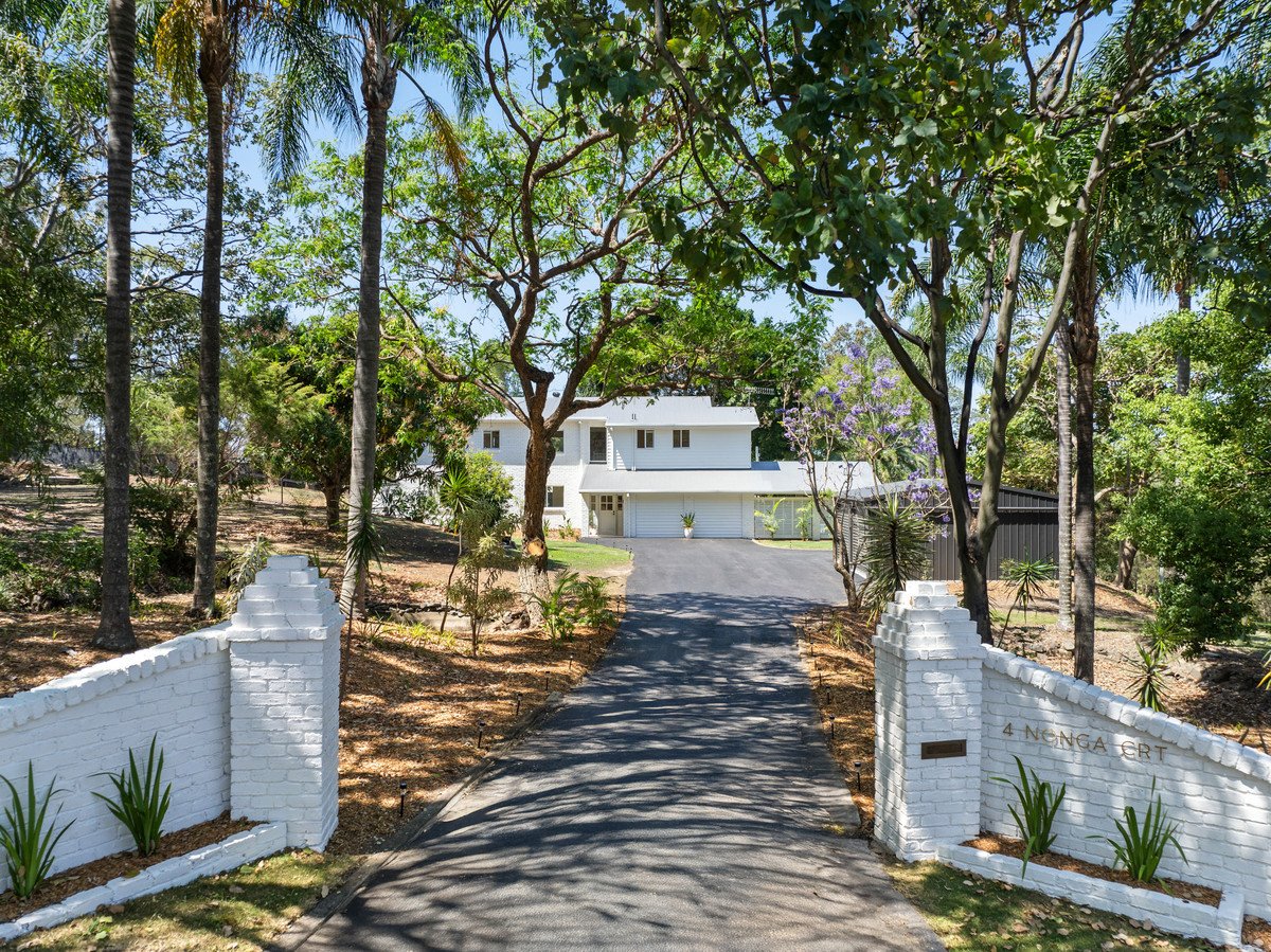 4 Nonga Court, Mudgeeraba QLD 4213