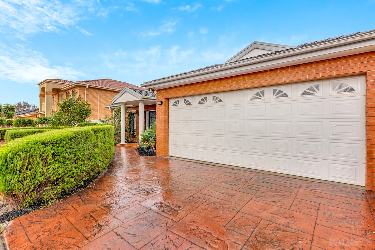 4 Palm Grove Boulevard Aspendale Gardens - Residential for sale