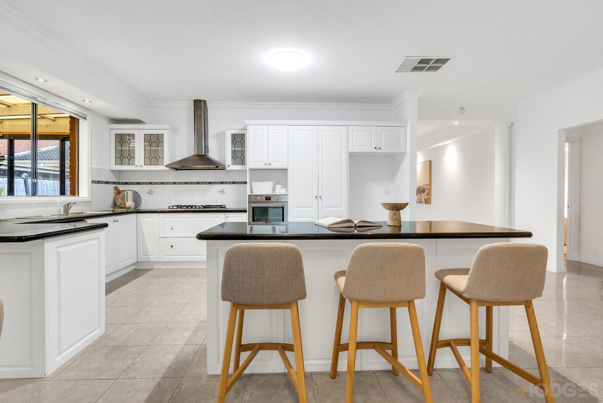 4 Palm Grove Boulevard Aspendale Gardens - Residential for sale