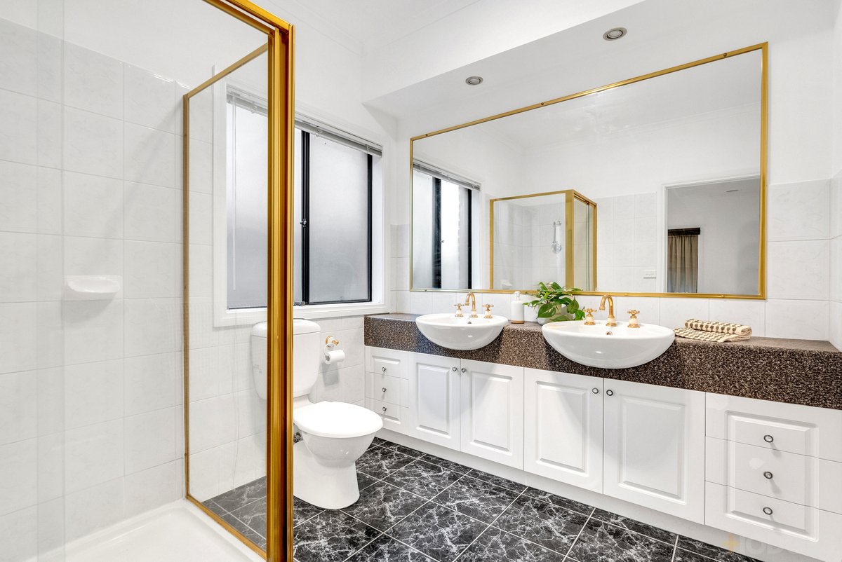 4 Palm Grove Boulevard Aspendale Gardens - Residential for sale
