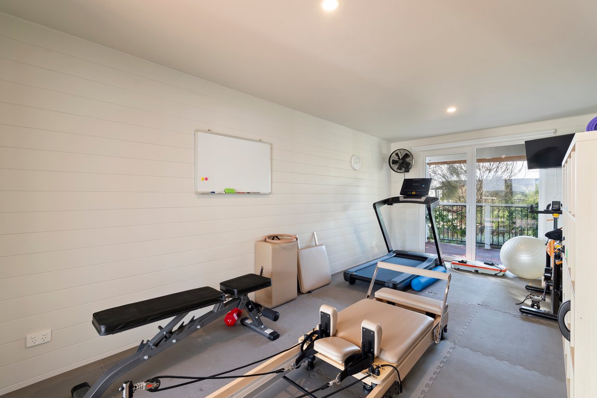 4 Robyn Court RYE - Residential for sale