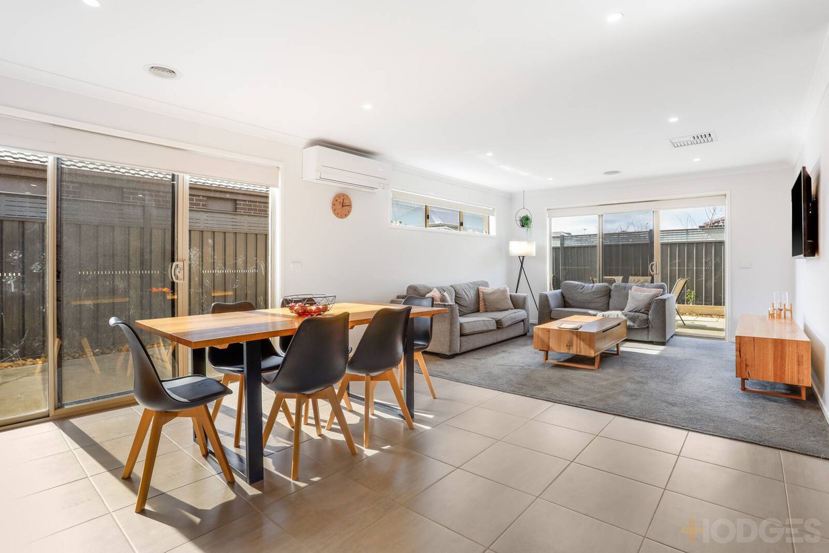 4 Saris Street Manor Lakes - Residential for sale