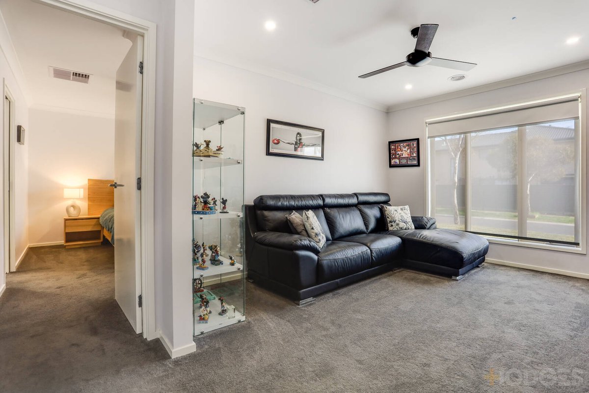 4 Saris Street Manor Lakes - Residential for sale