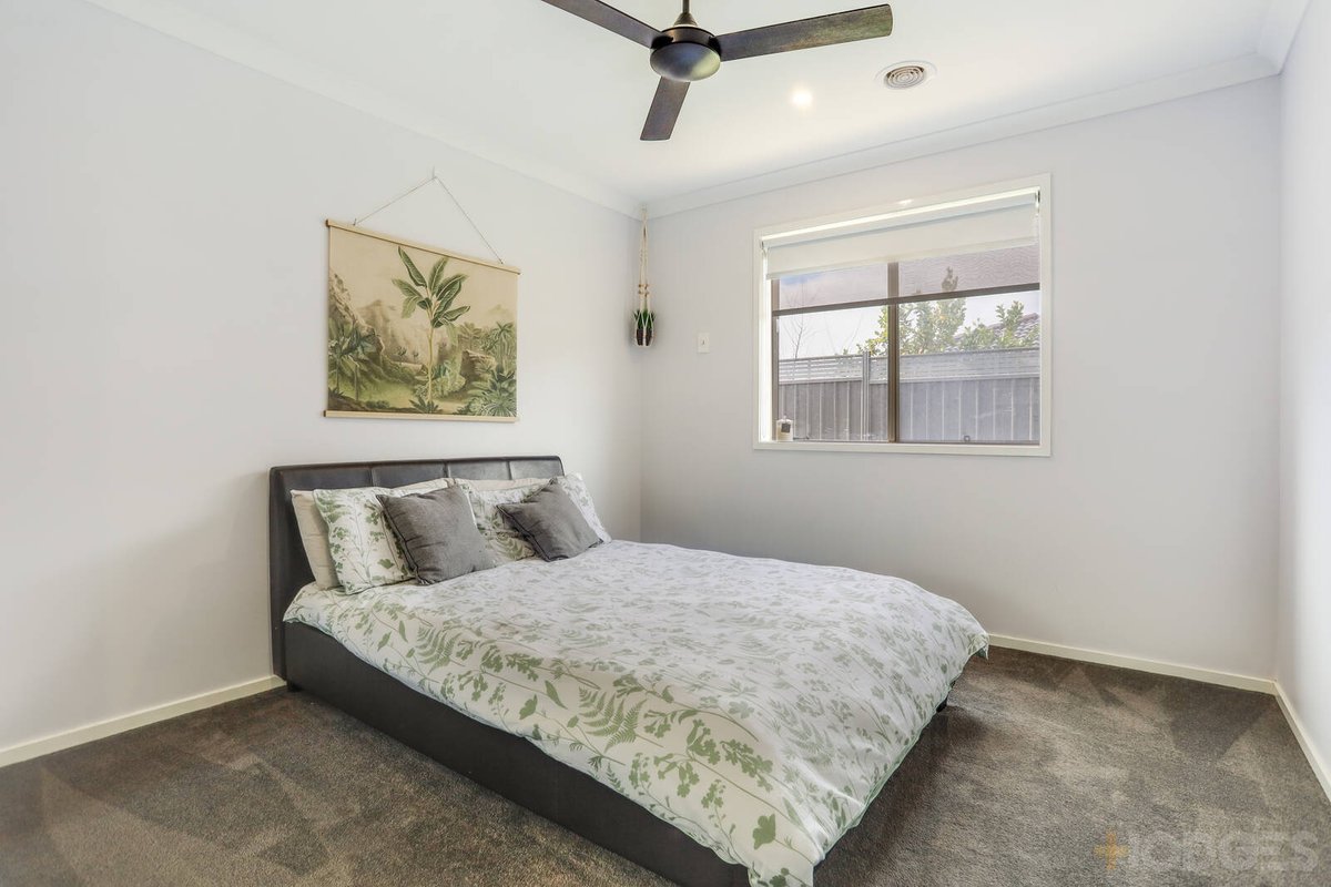 4 Saris Street Manor Lakes - Residential for sale