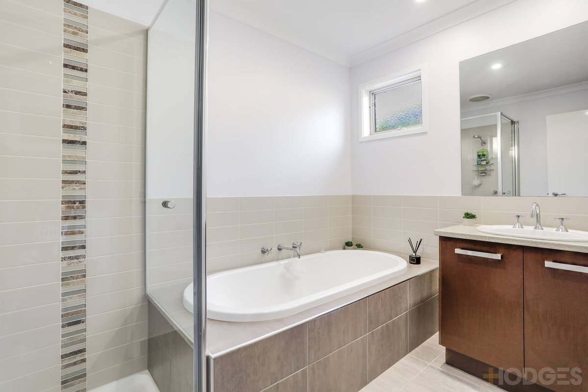 4 Saris Street Manor Lakes - Residential for sale