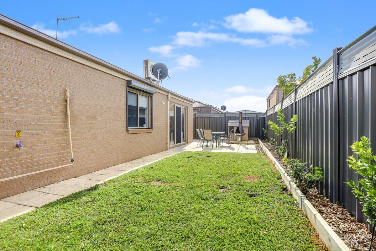 4 Saris Street Manor Lakes - Residential for sale
