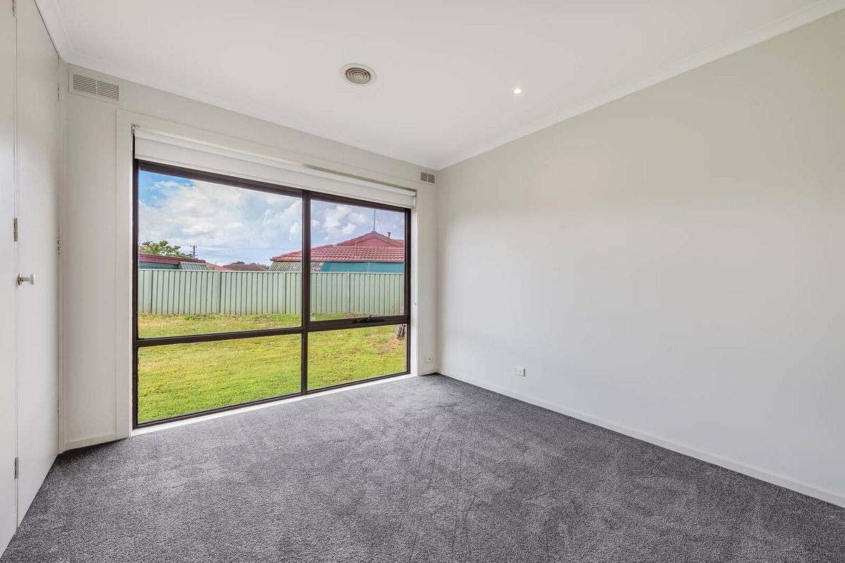4 Snowgum Court Hoppers Crossing - Residential for sale