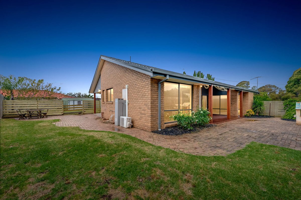 4 Snowgum Court Hoppers Crossing - Residential for sale