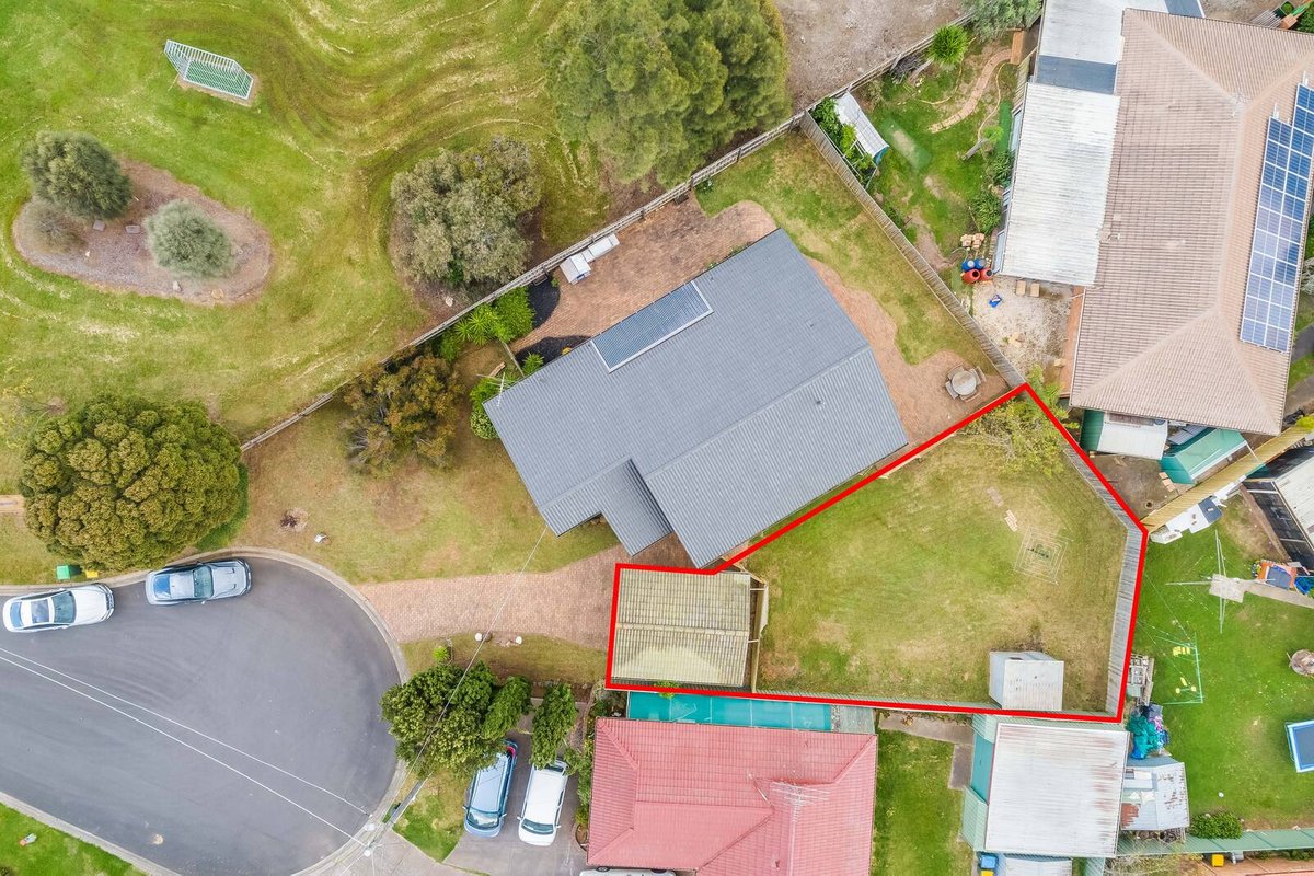 4 Snowgum Court Hoppers Crossing - Residential for sale