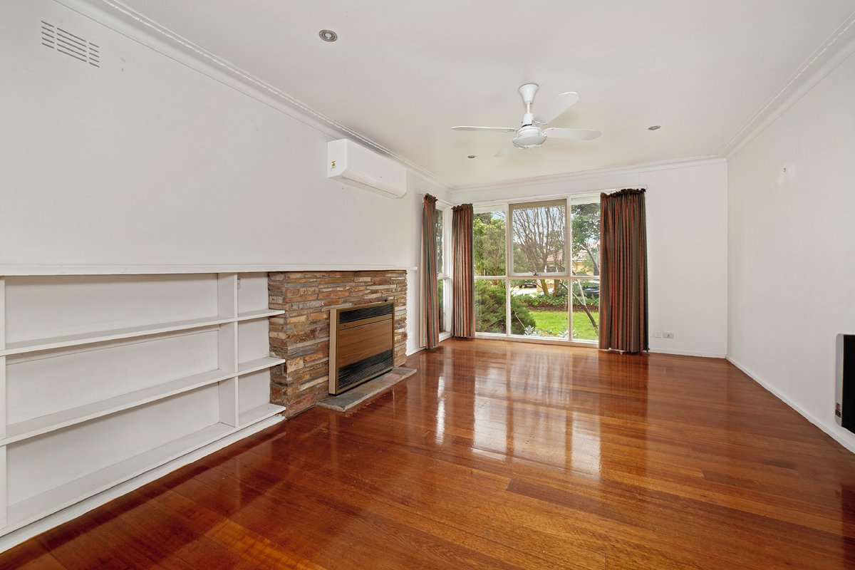 4 Strathmore Street Bentleigh - Residential for lease