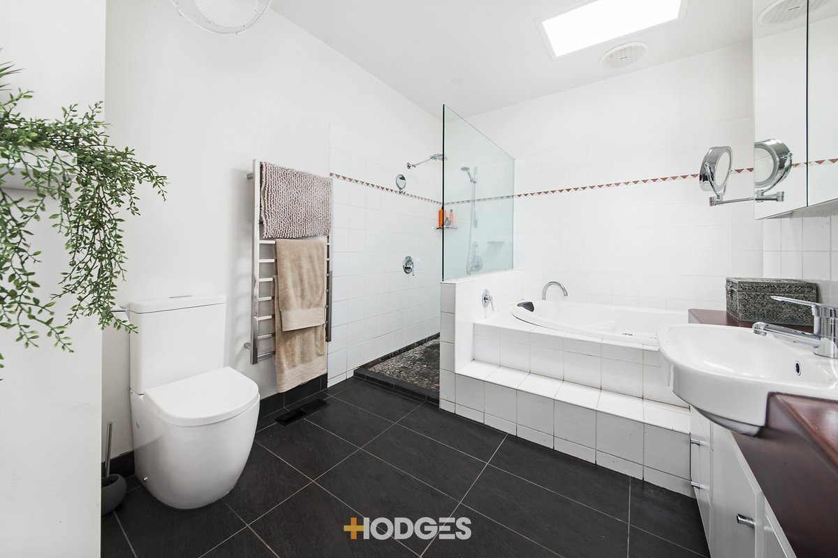 4 The Esplanade Edithvale - Residential for sale