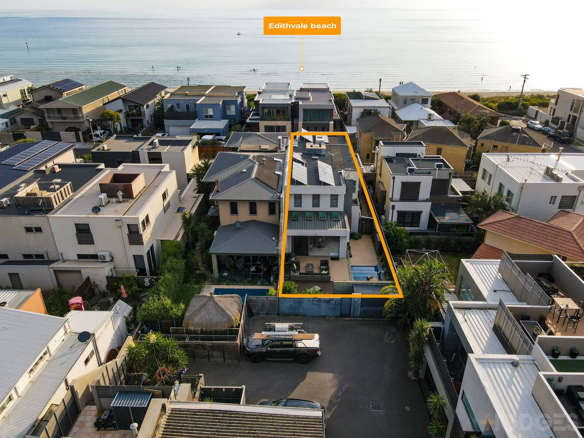 4 Waters Edge Place Edithvale - Residential for sale
